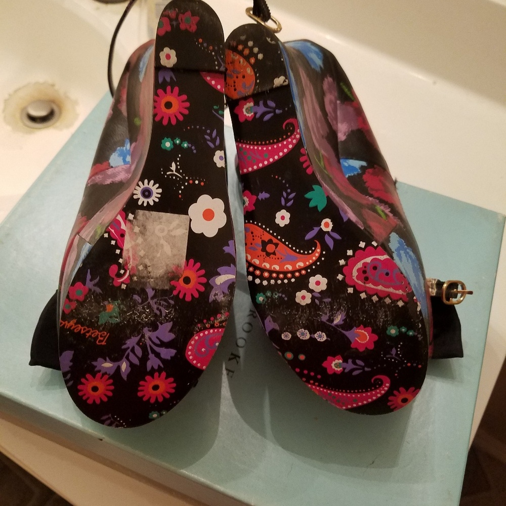 Wedges - Picture 4 of 4